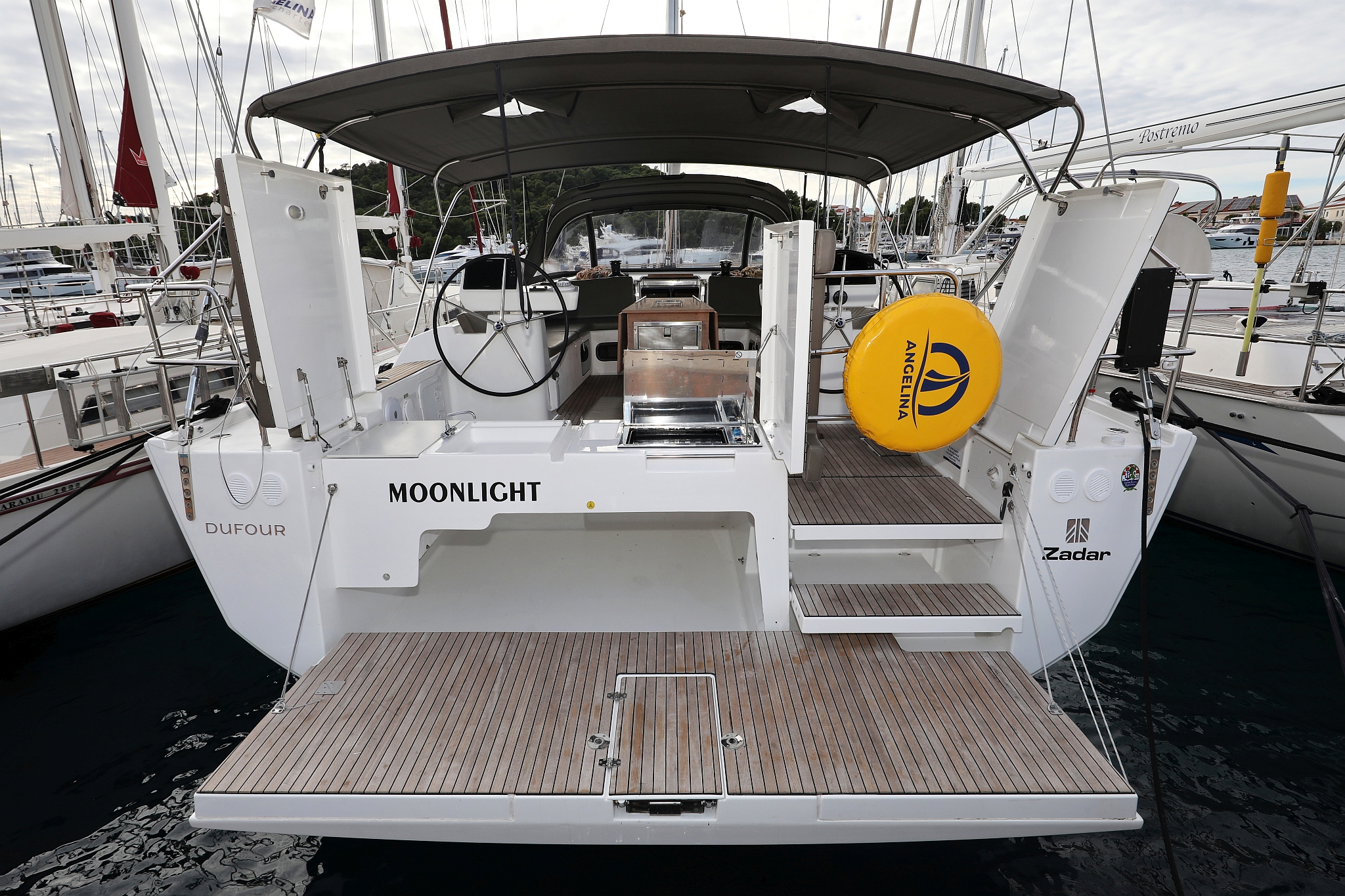 Dufour 56 Exclusive - 5 + 1 cab. — photo 3