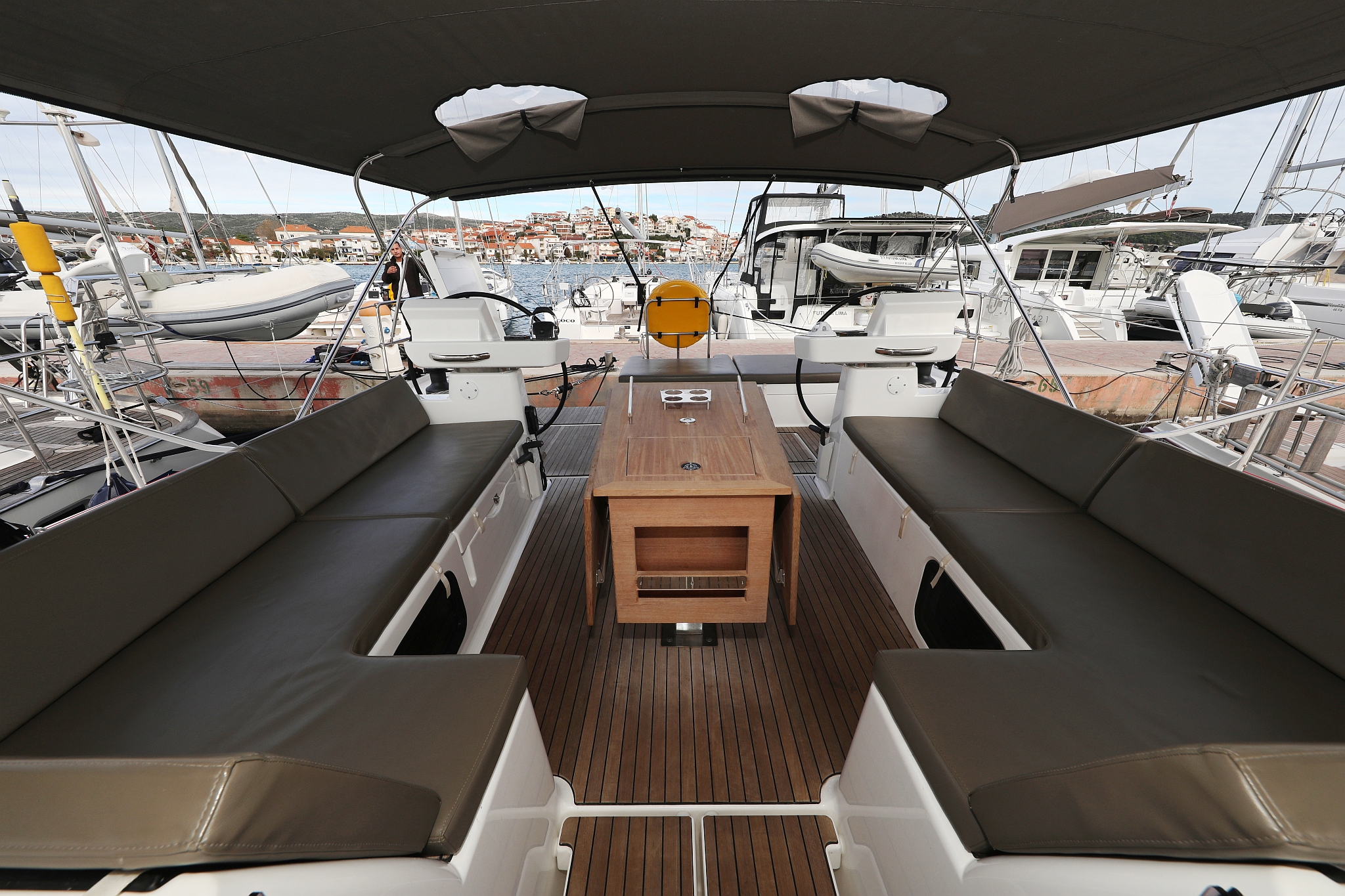 Dufour 56 Exclusive - 5 + 1 cab. — photo 9