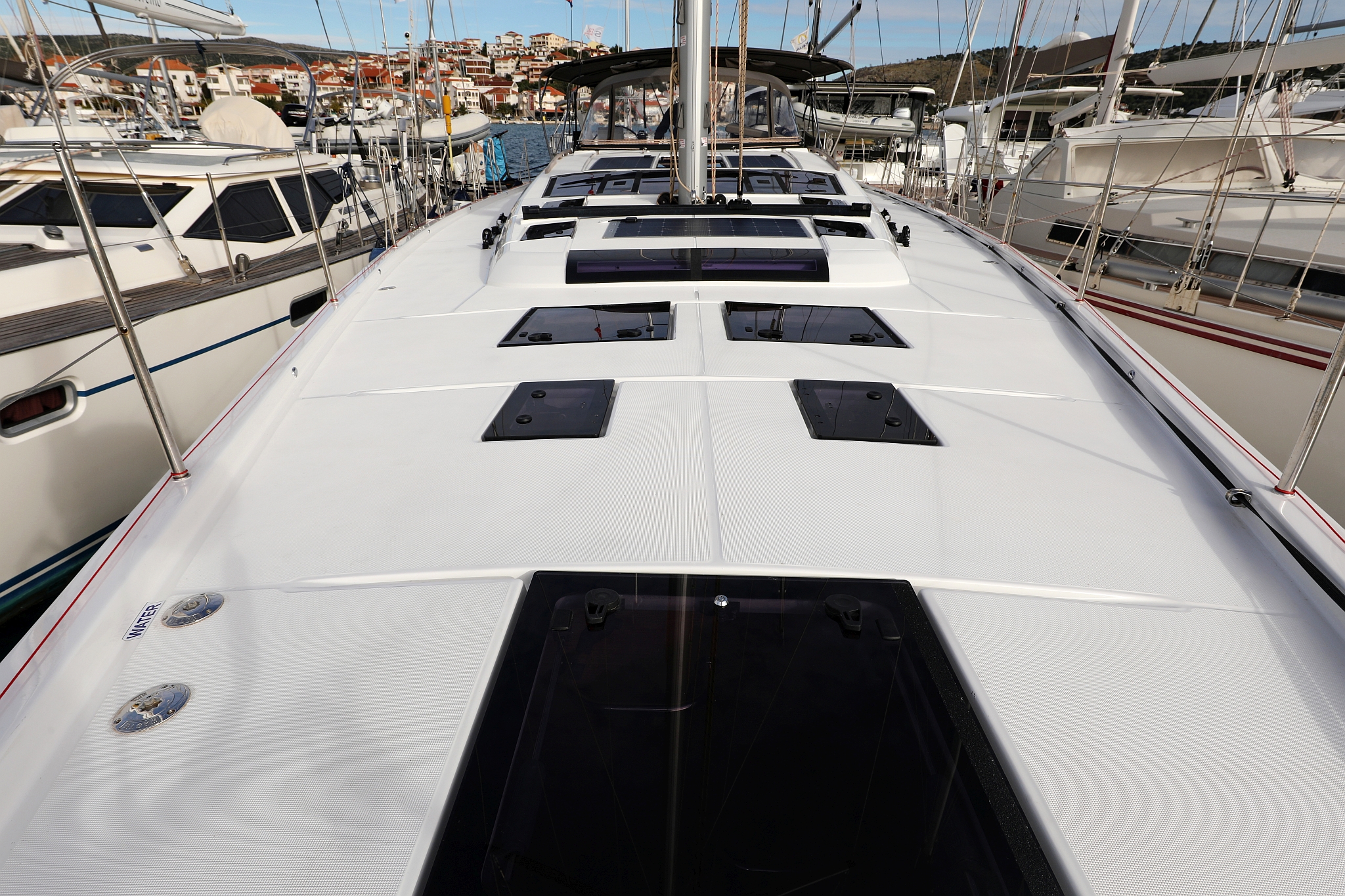 Dufour 56 Exclusive - 5 + 1 cab. — photo 11