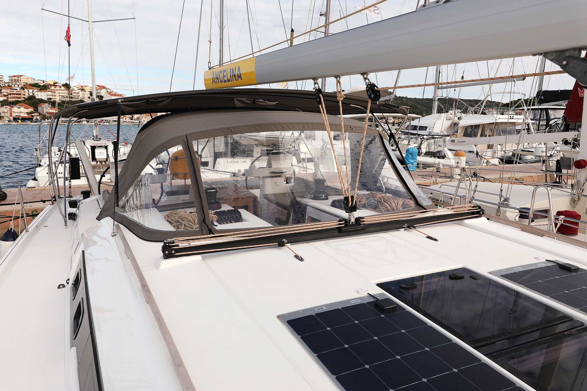 Dufour 56 Exclusive - 5 + 1 cab. — photo 12