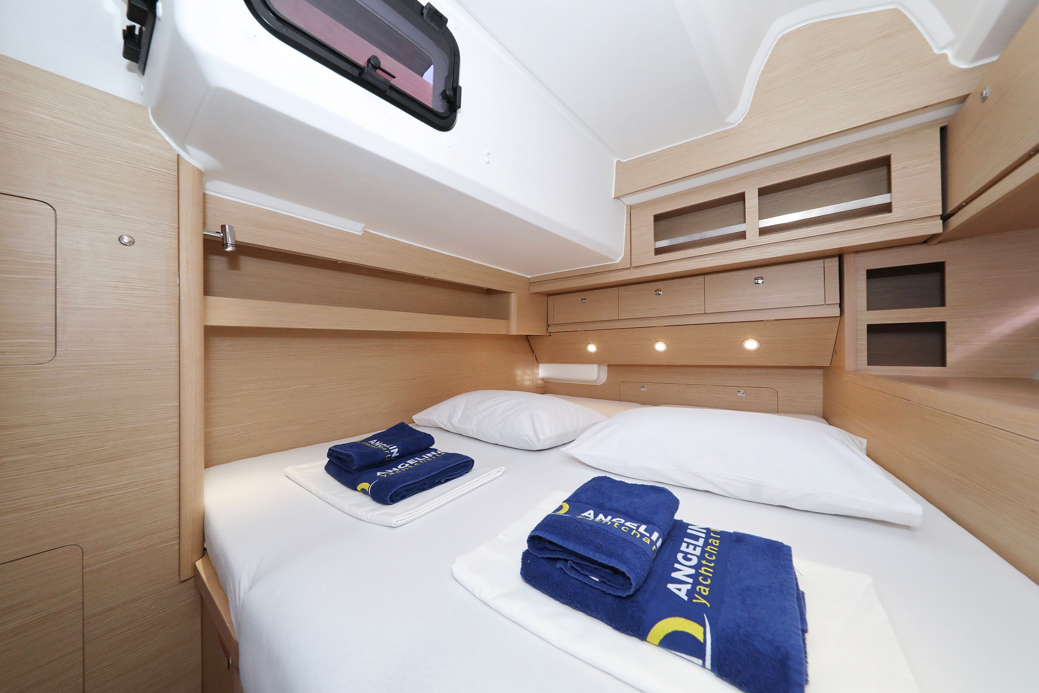 Dufour 56 Exclusive - 5 + 1 cab. — photo 28