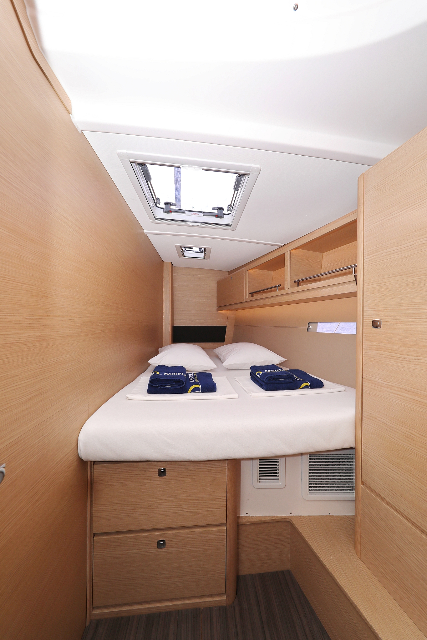Dufour 56 Exclusive - 5 + 1 cab. — photo 32