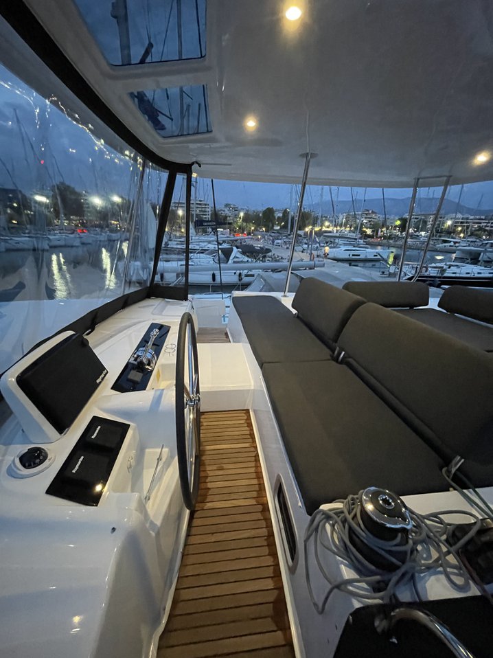 Lagoon 46 - 4 + 2 cab. — photo 6