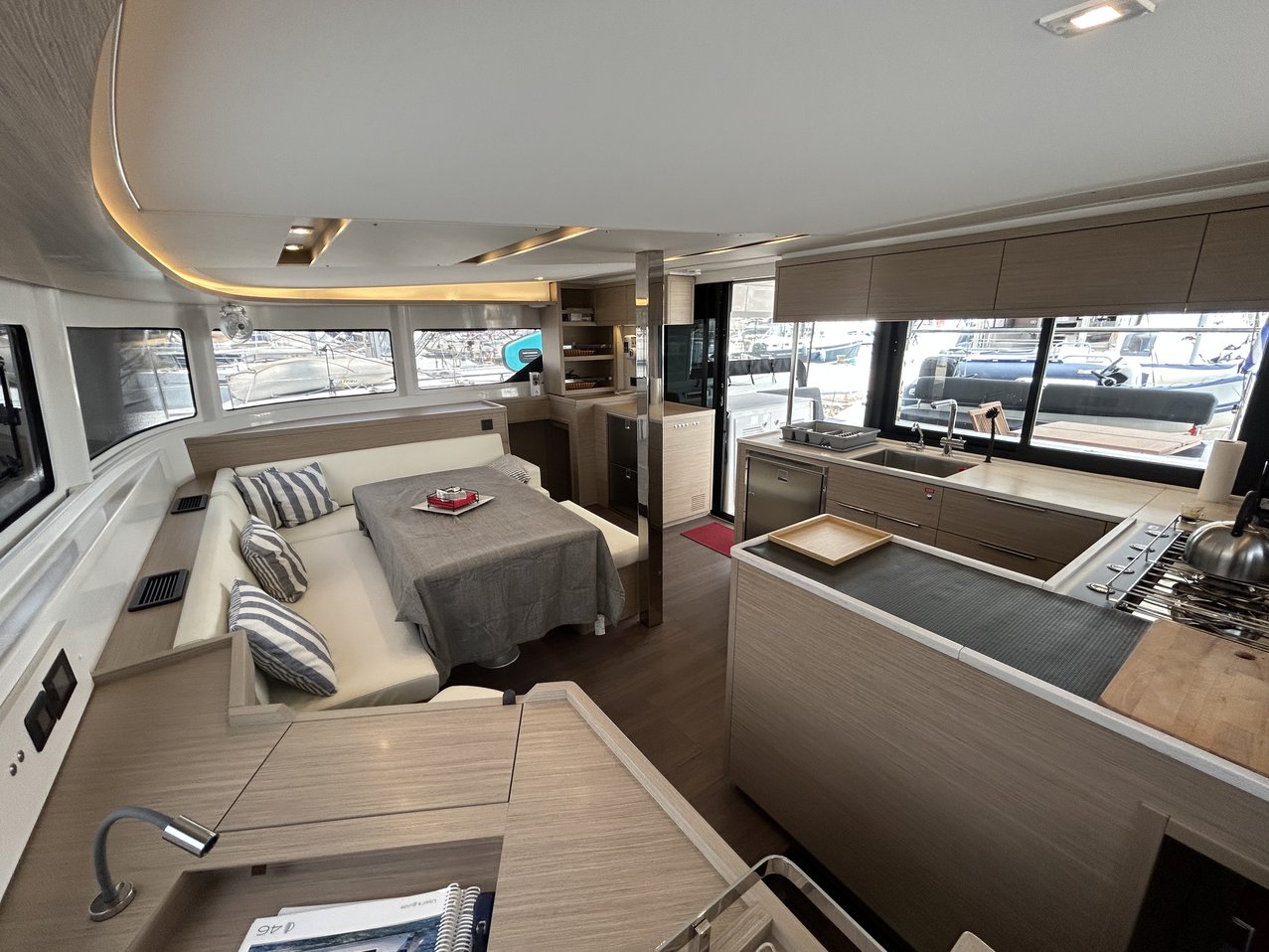 Lagoon 46 - 4 + 2 cab. — photo 13