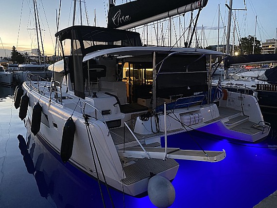 Lagoon 42 - 4 + 2 cab. — photo 3