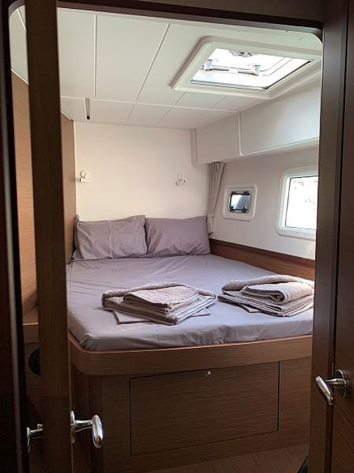 Lagoon 42 - 4 + 2 cab. — photo 8