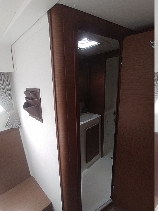 Lagoon 42 - 4 + 2 cab. — photo 8