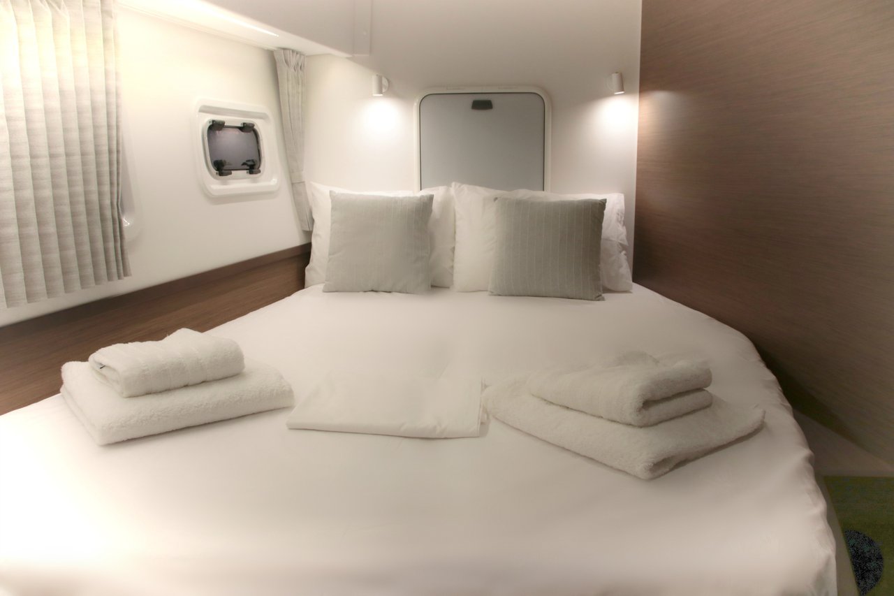 Lagoon 42 - 4 + 2 cab. — photo 12
