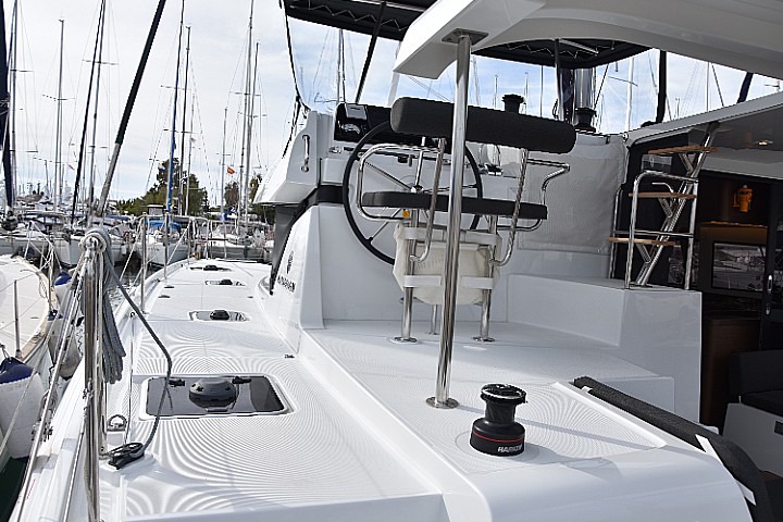 Lagoon 42 - 4 + 2 cab. — photo 3