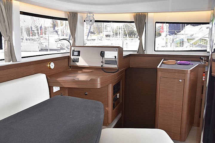 Lagoon 42 - 4 + 2 cab. — photo 9