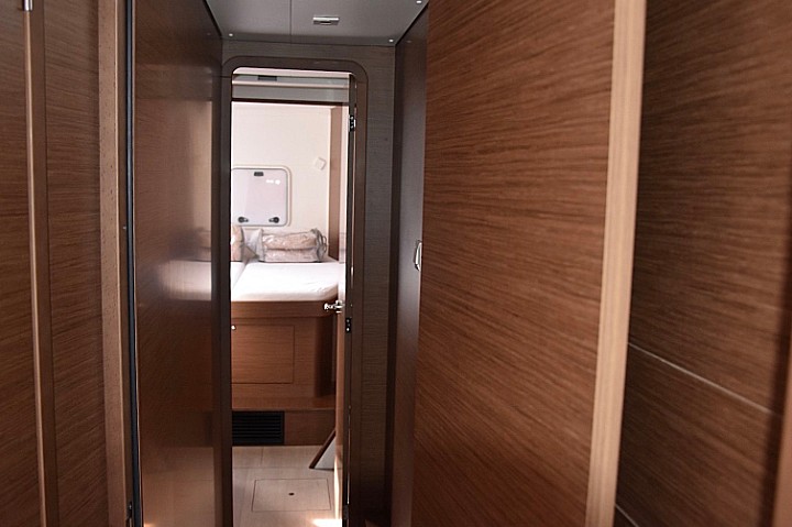 Lagoon 42 - 4 + 2 cab. — photo 12