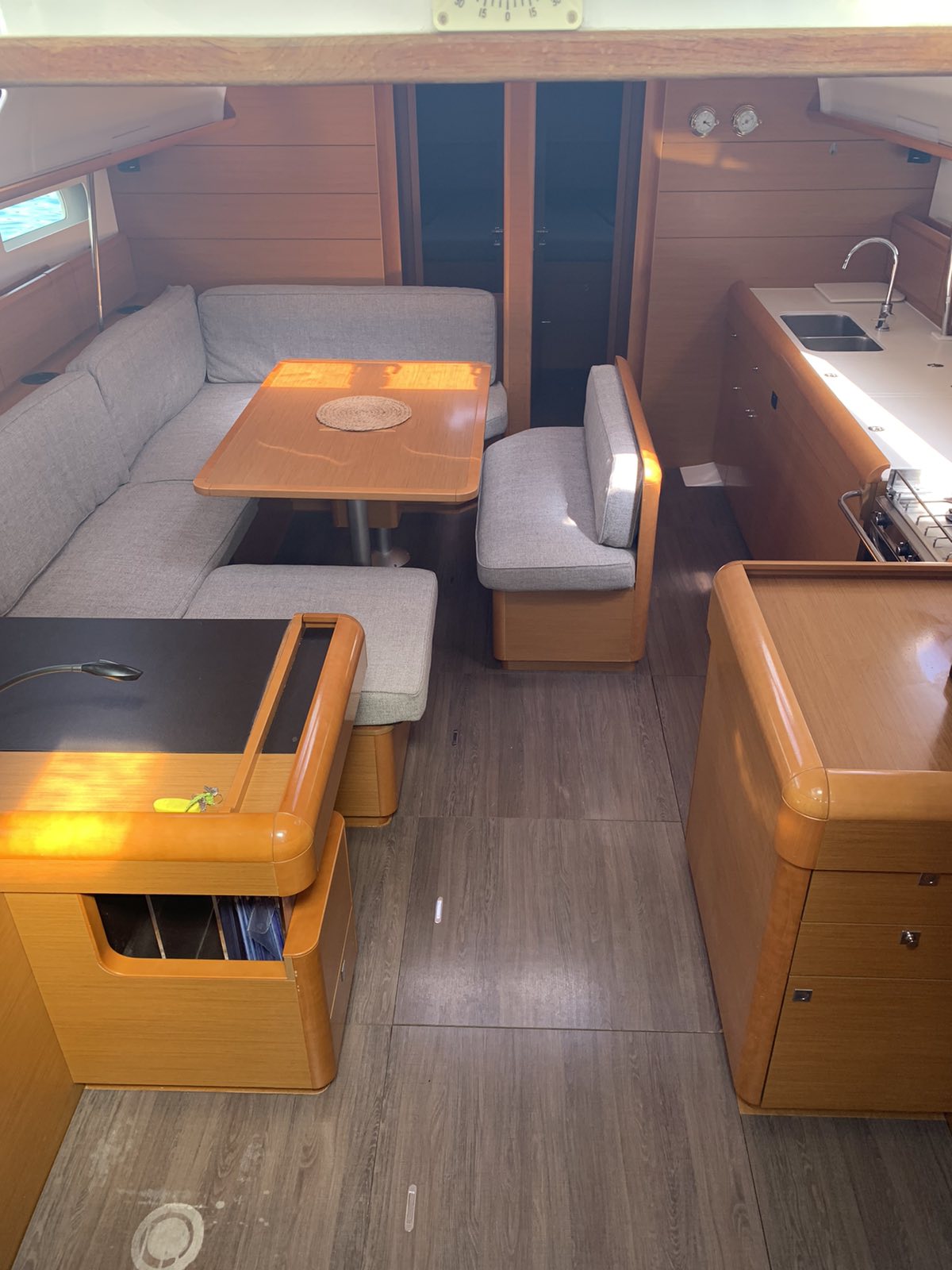 Sun Odyssey 519 - 5 + 1 cab. — photo 4