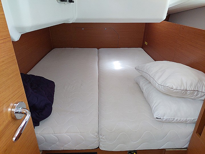 Sun Odyssey 440 - 4 cab. — photo 5