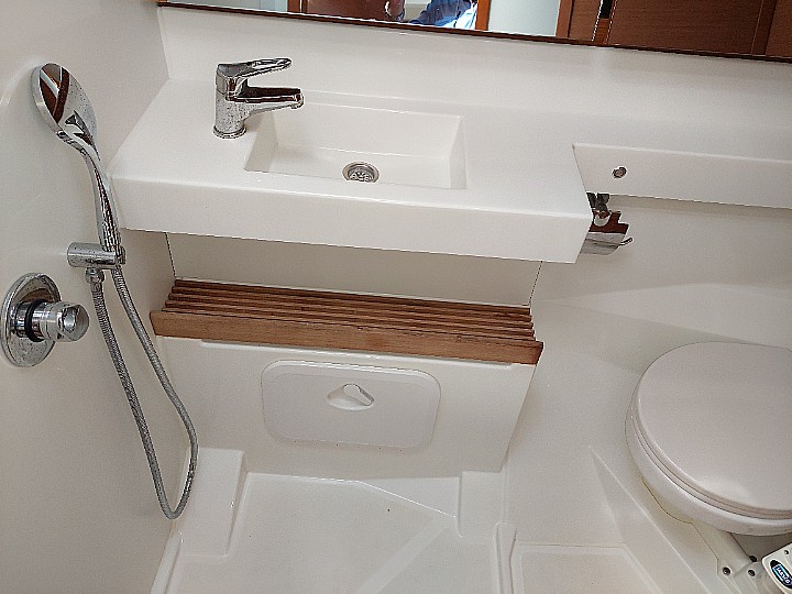 Sun Odyssey 440 - 4 cab. — photo 6