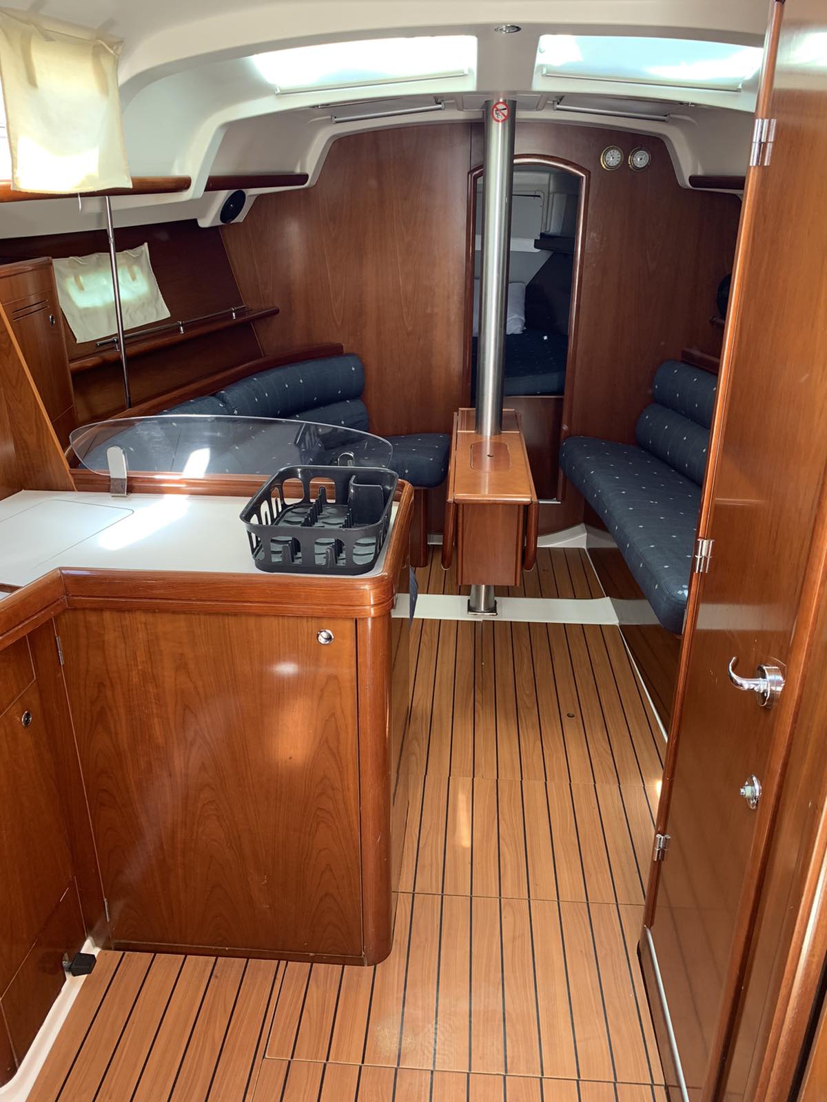 Oceanis Clipper 343 — photo 10