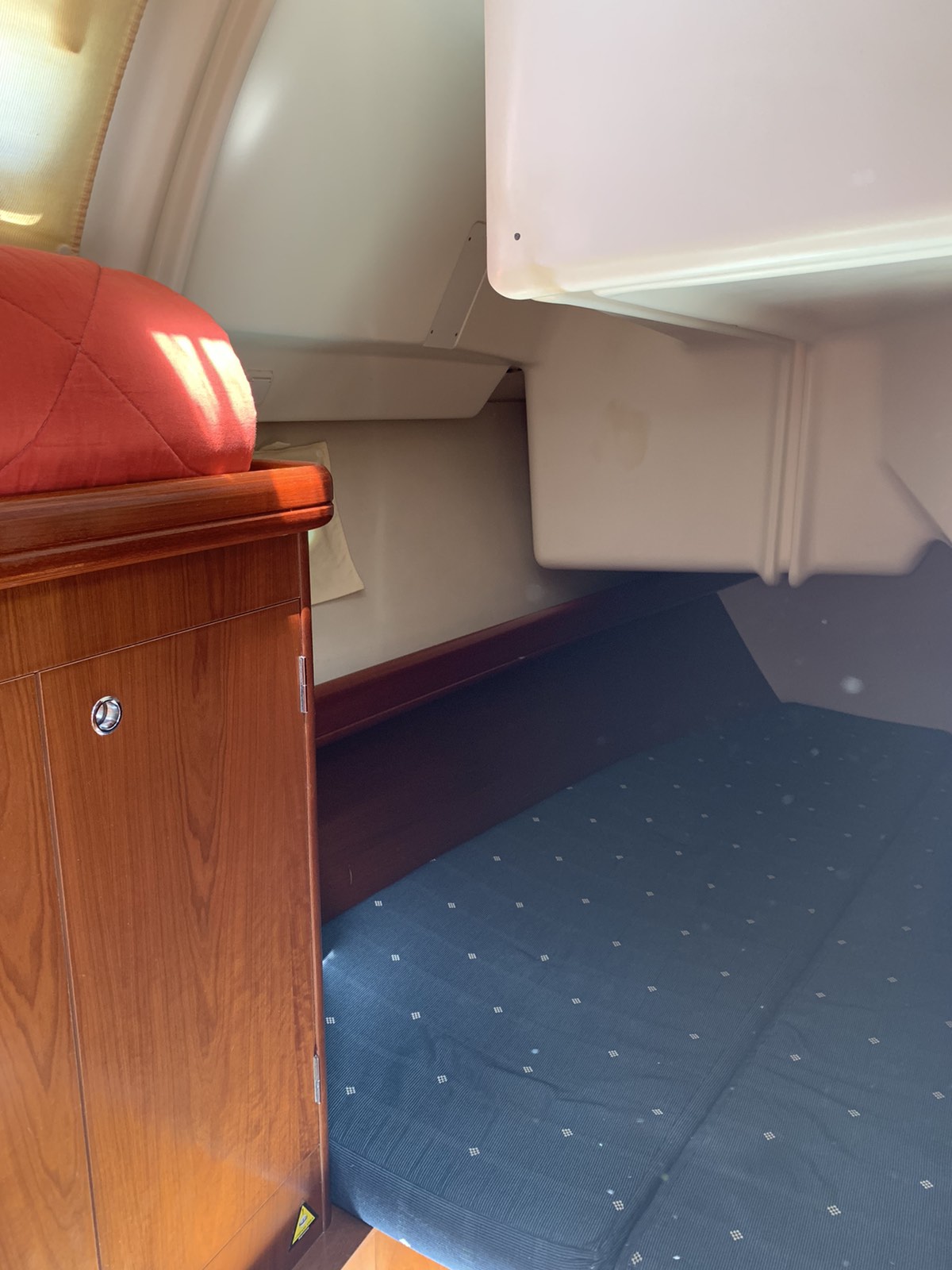 Oceanis Clipper 343 — photo 16