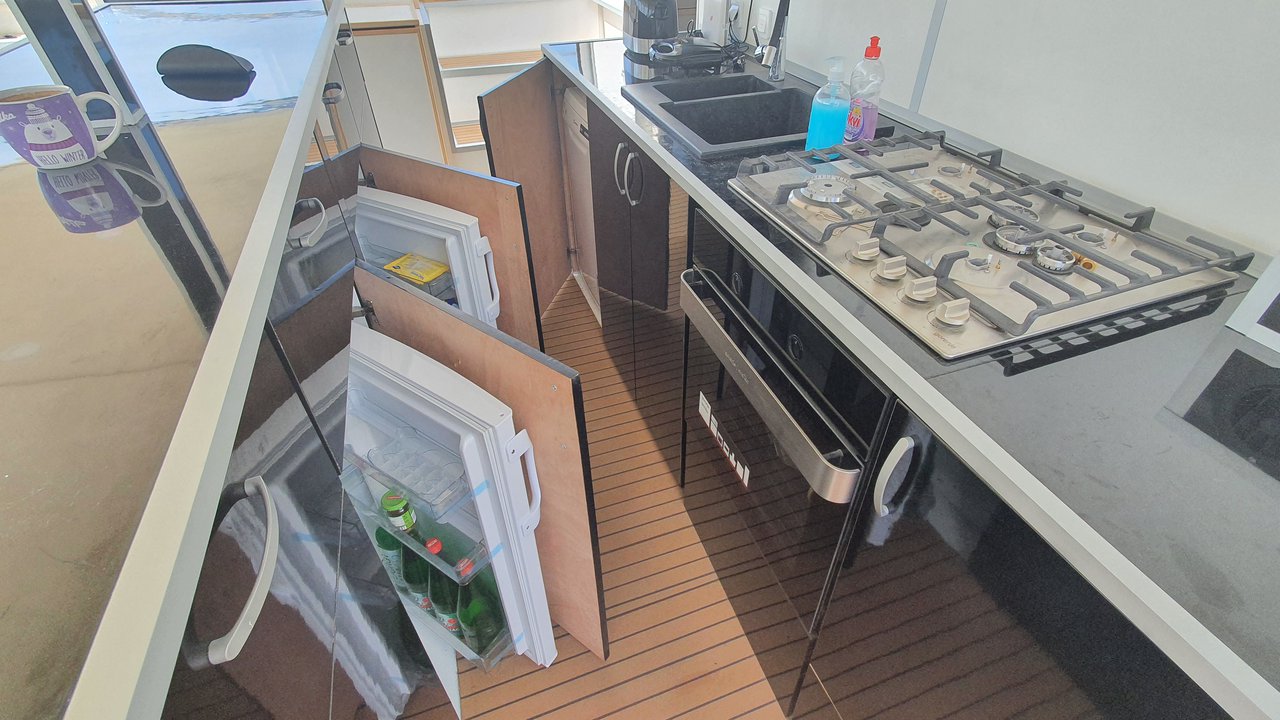 Upwind 50 Eco - 4 + 1 cab. — photo 20