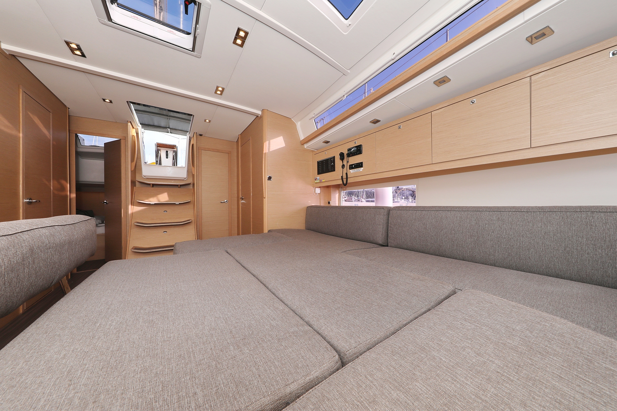 Dufour 470 - 4 cab. — photo 6