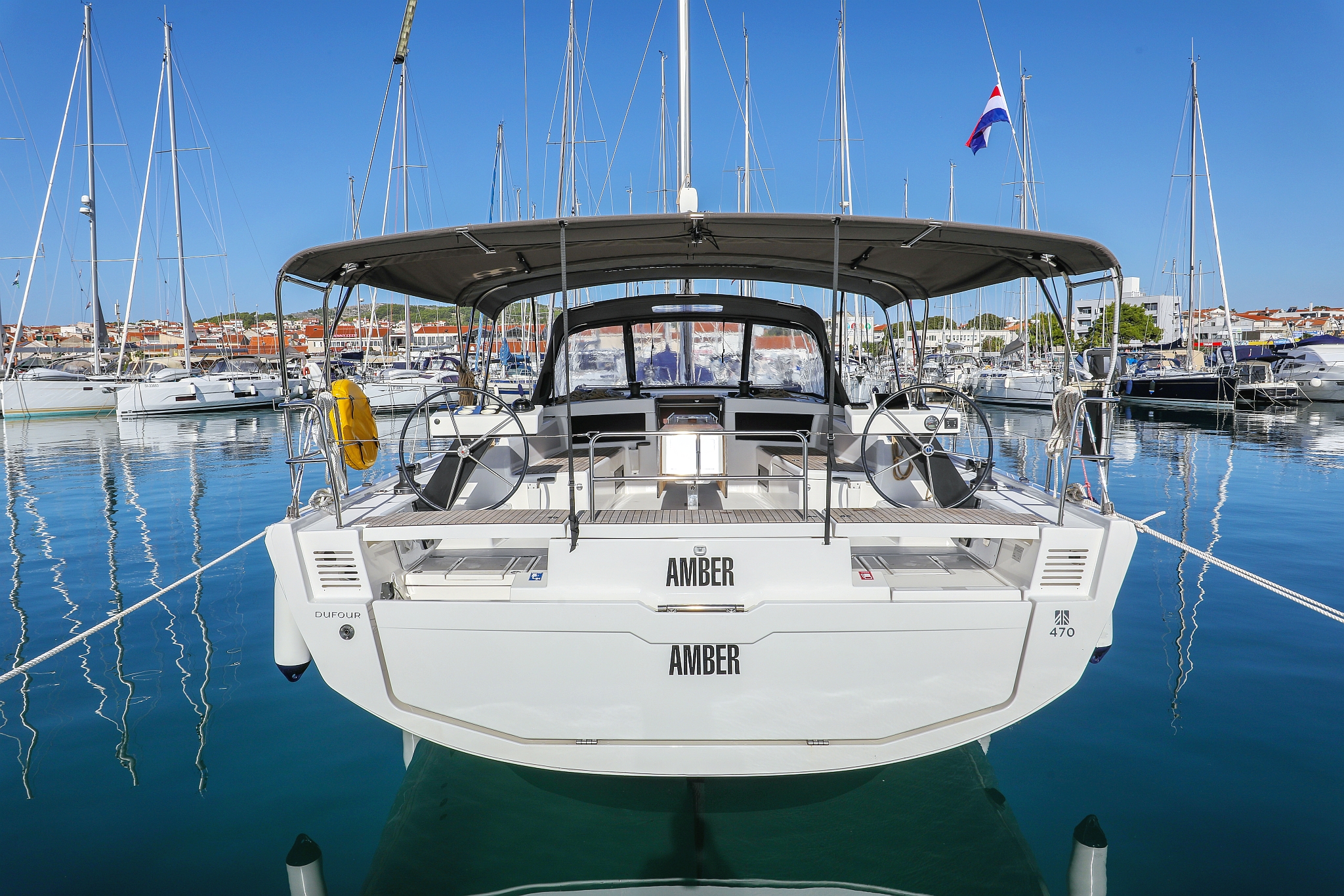 Dufour 470 - 3 cab. — photo 1