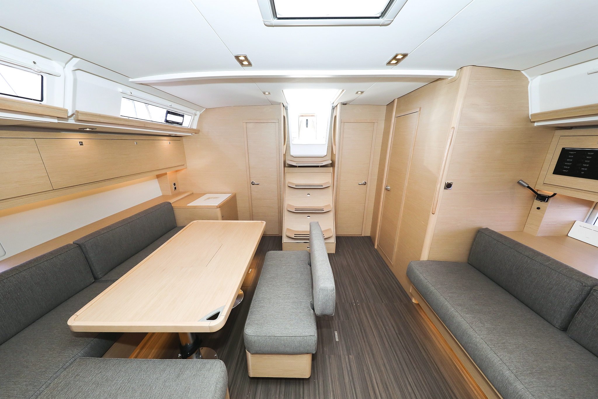 Dufour 470 - 3 cab. — photo 47