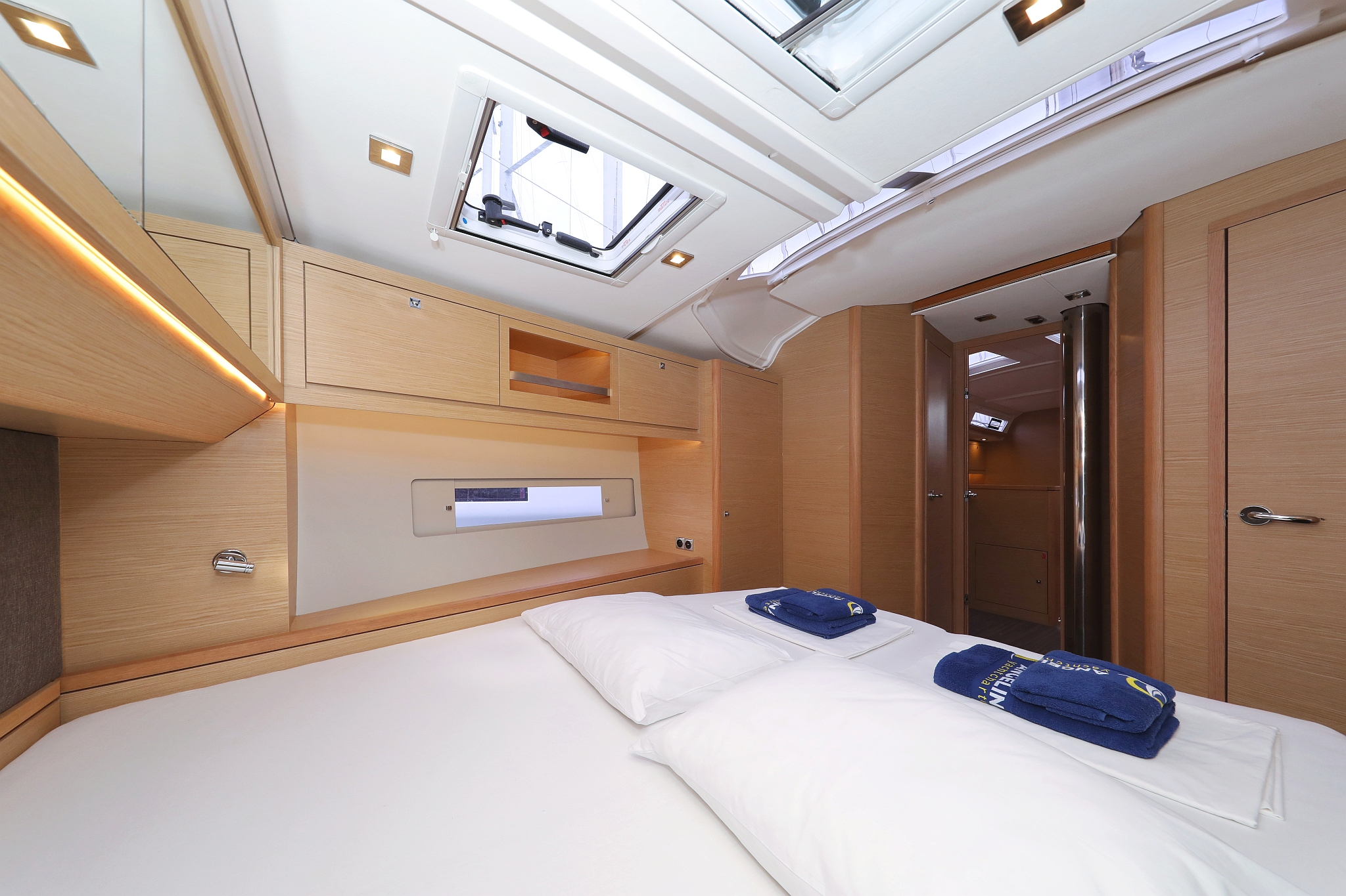 Dufour 470 - 3 cab. — photo 6
