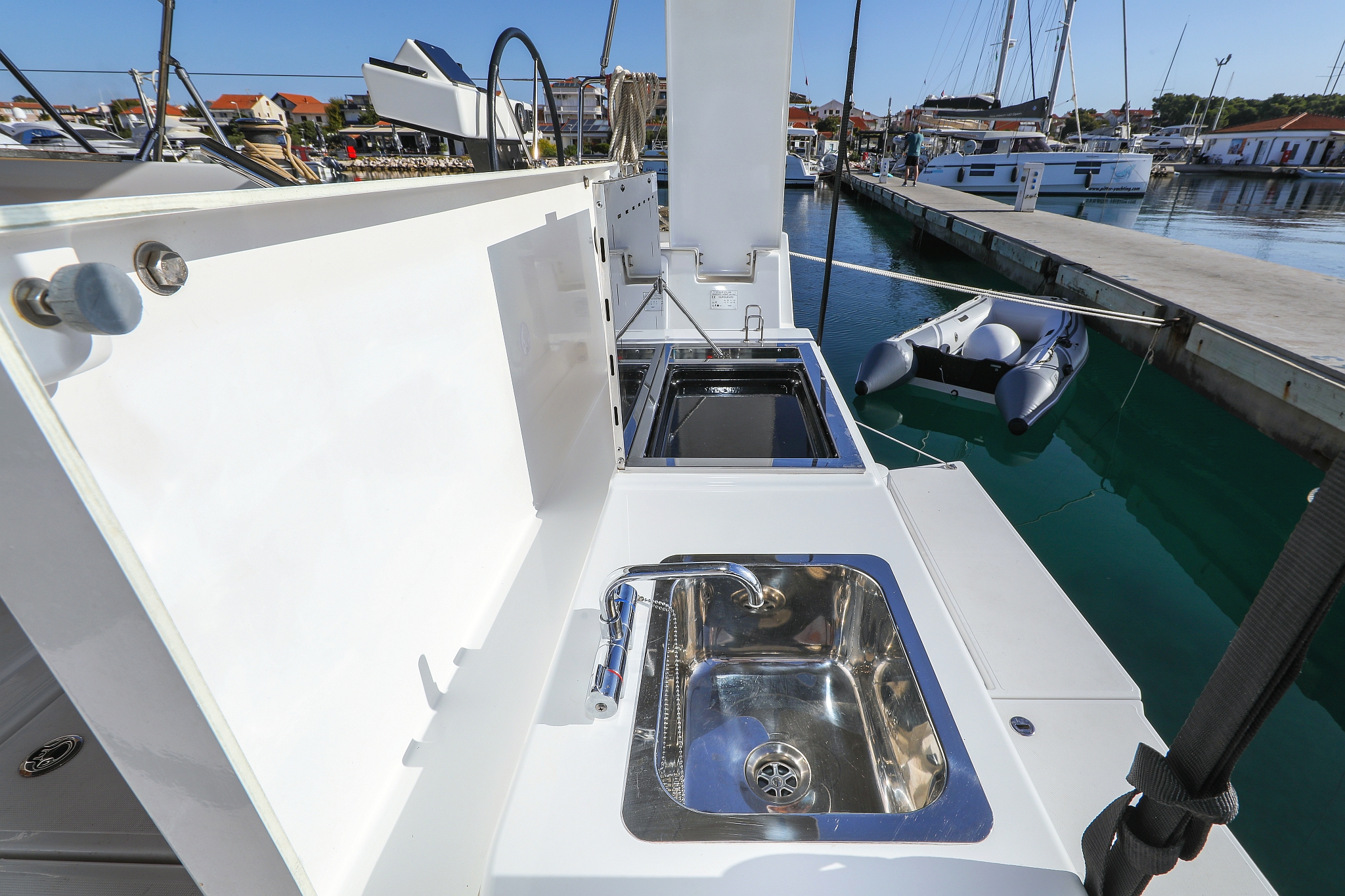 Dufour 470 - 3 cab. — photo 25