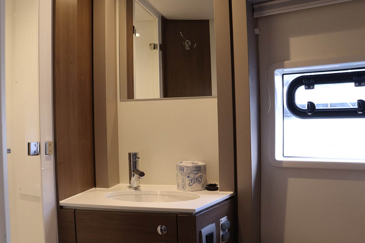 Bali 4.4 - 4 + 1 cab. — photo 27