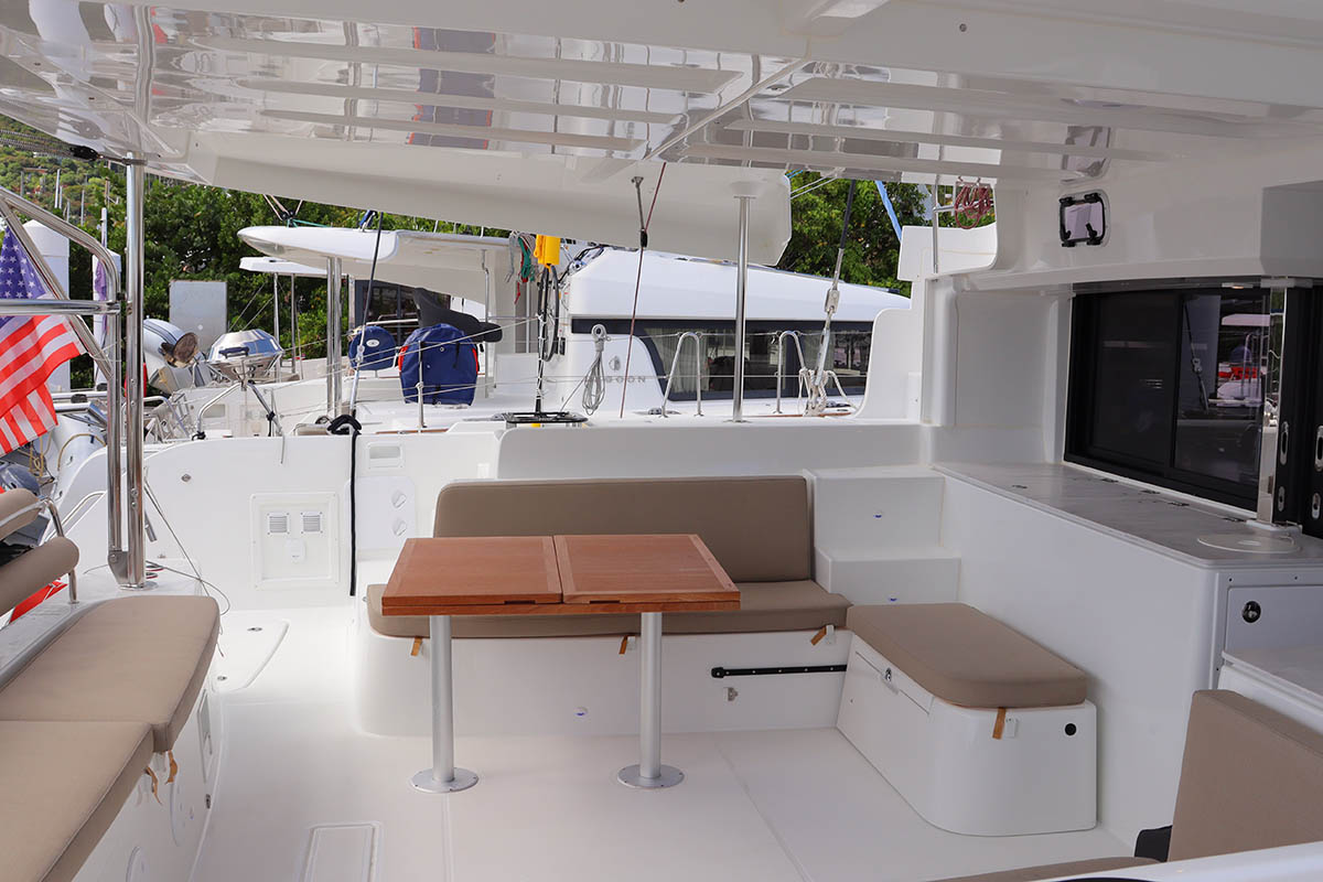 Lagoon 46 - 4 + 2 cab. — photo 3