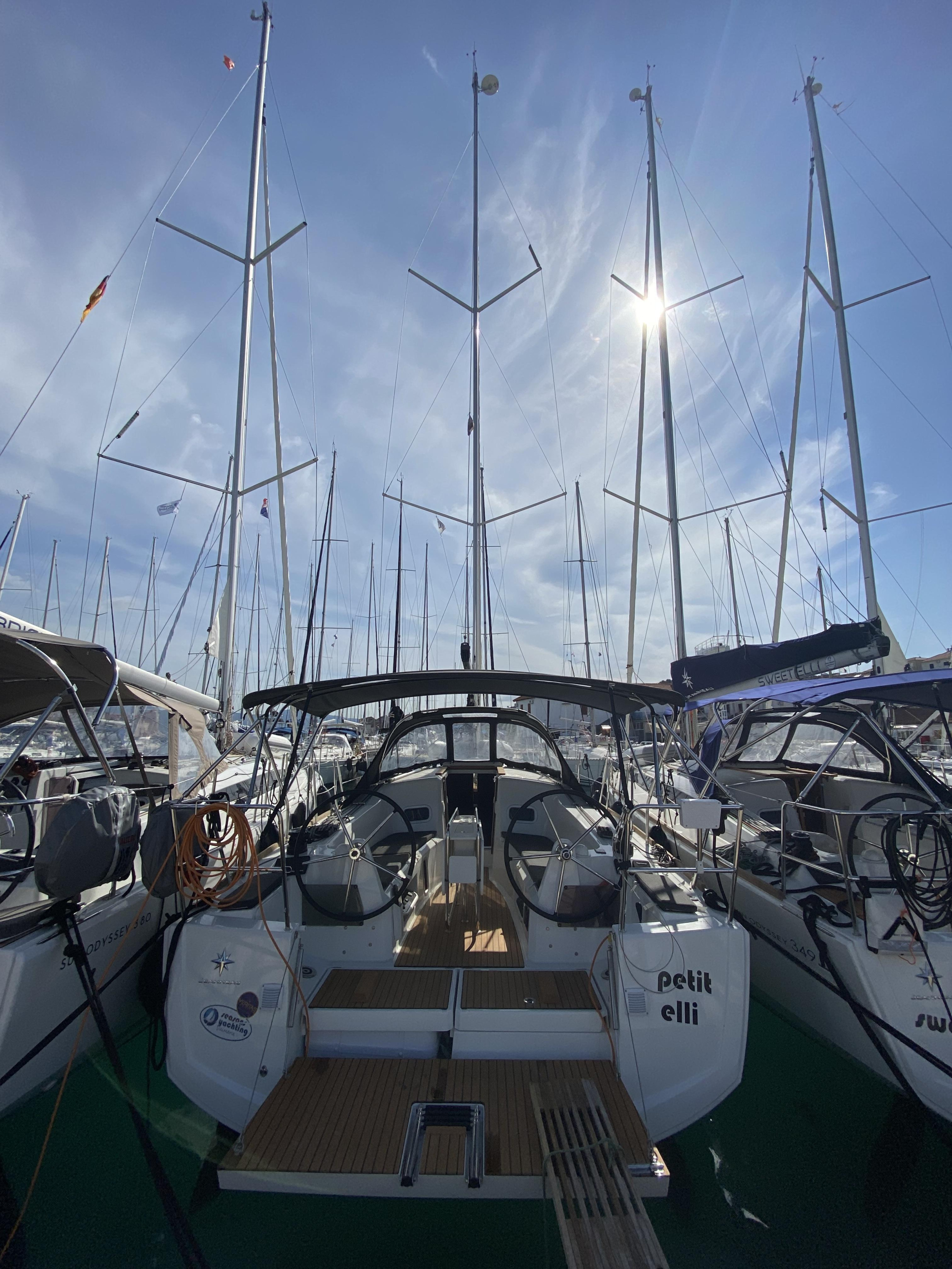 Sun Odyssey 349 - 3 cab. — photo 1
