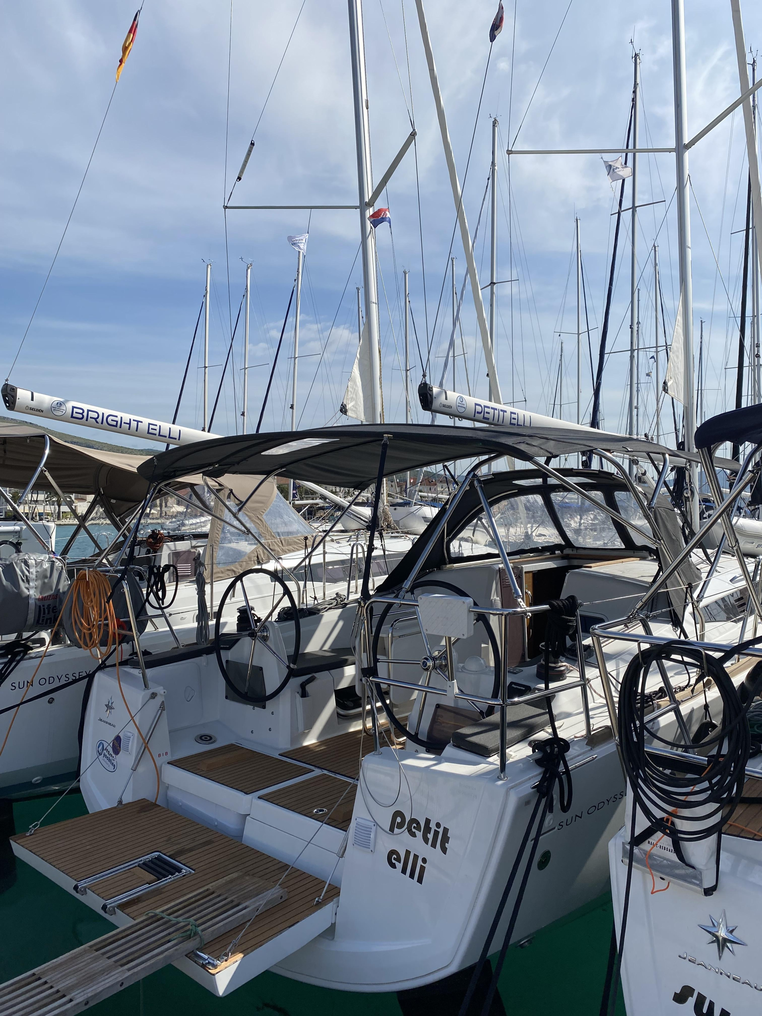 Sun Odyssey 349 - 3 cab. — photo 3