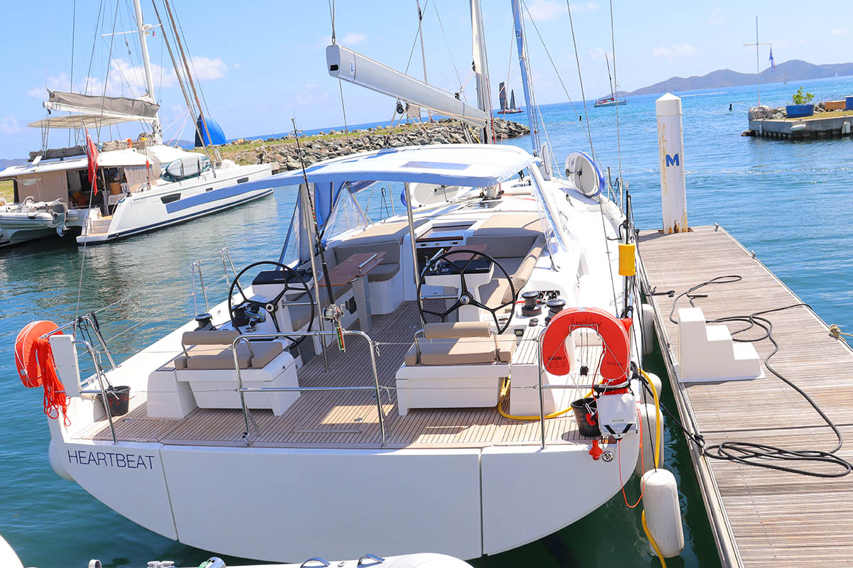 Oceanis 54 - 3 + 1 cab. — photo 4