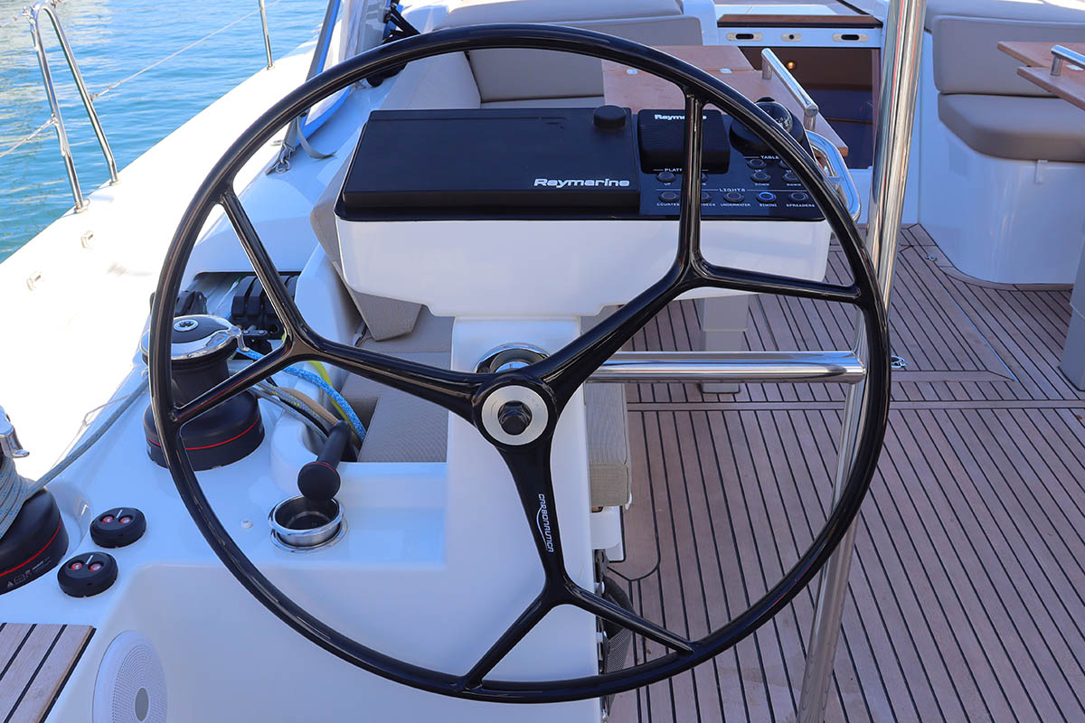 Oceanis 54 - 3 + 1 cab. — photo 7