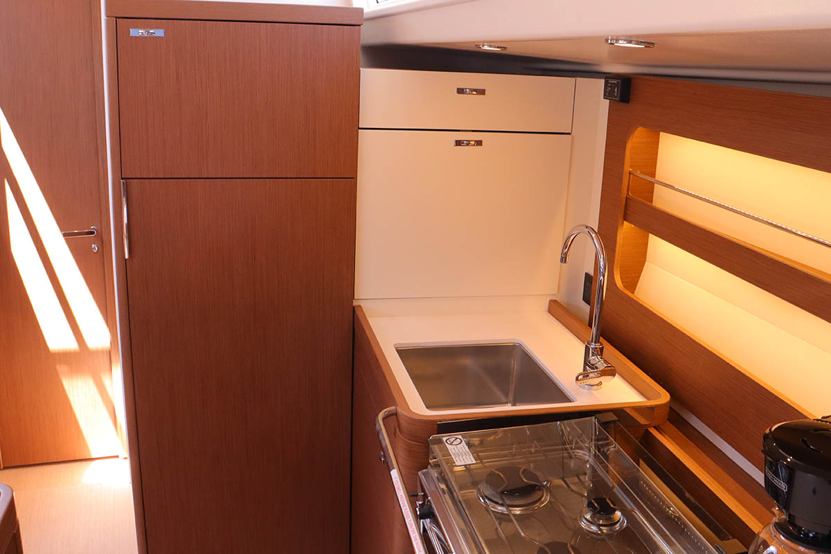 Oceanis 54 - 3 + 1 cab. — photo 14