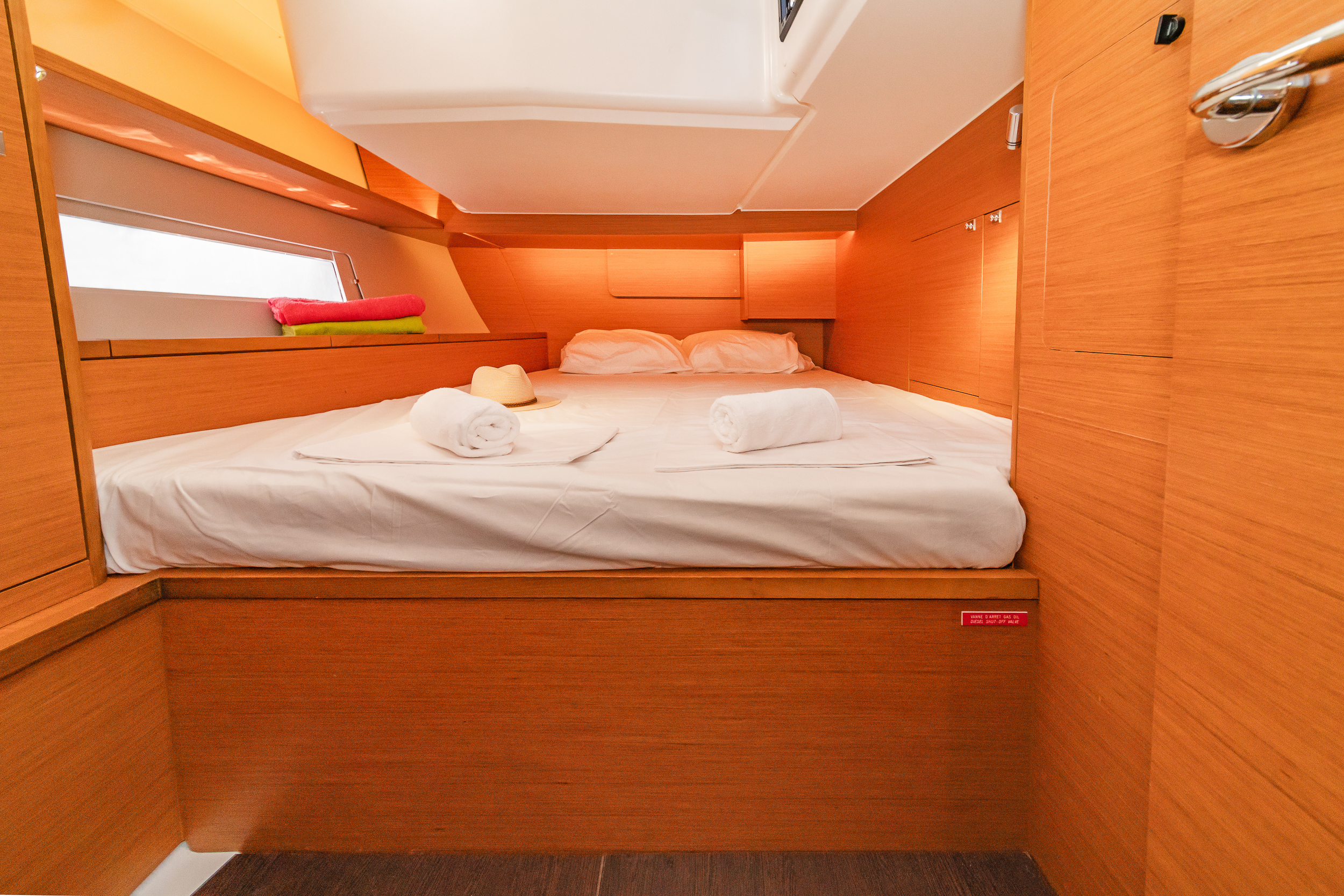 Dufour 470 - 4 + 1 cab. — photo 9