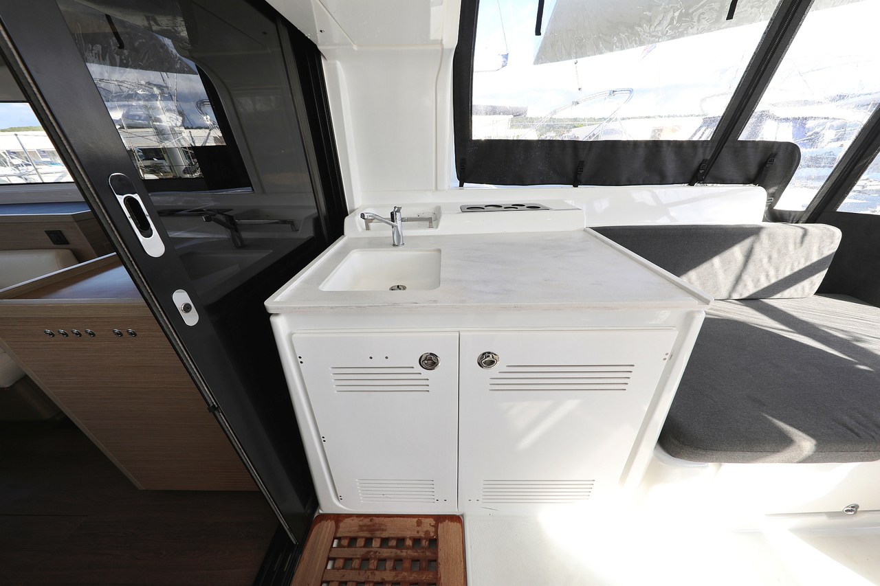 Lagoon 46 - 4 + 2 cab. — photo 13
