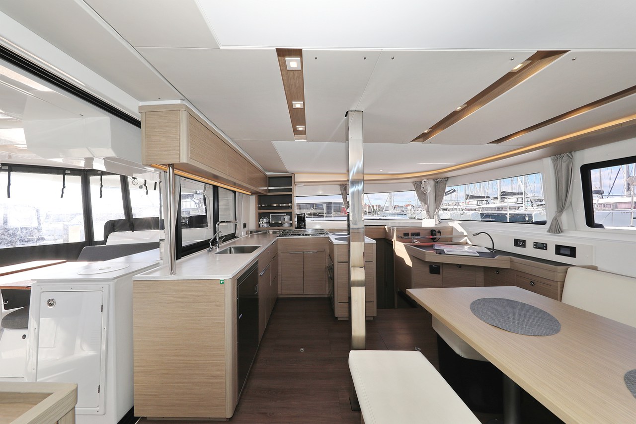 Lagoon 46 - 4 + 2 cab. — photo 15