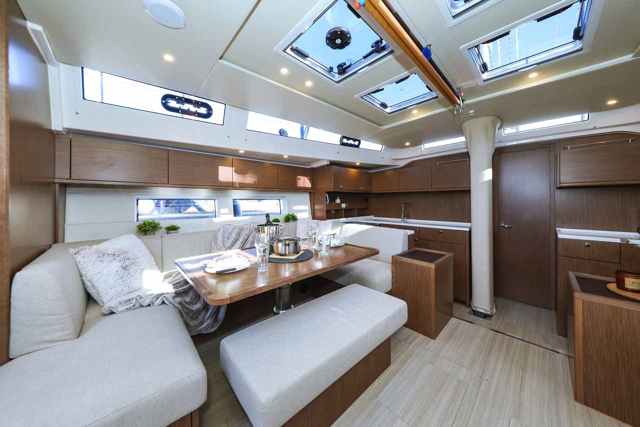 Bavaria C57 Style - 4 + 1 cab. — photo 4