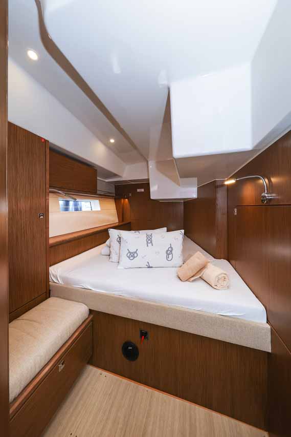 Bavaria C57 Style - 4 + 1 cab. — photo 12