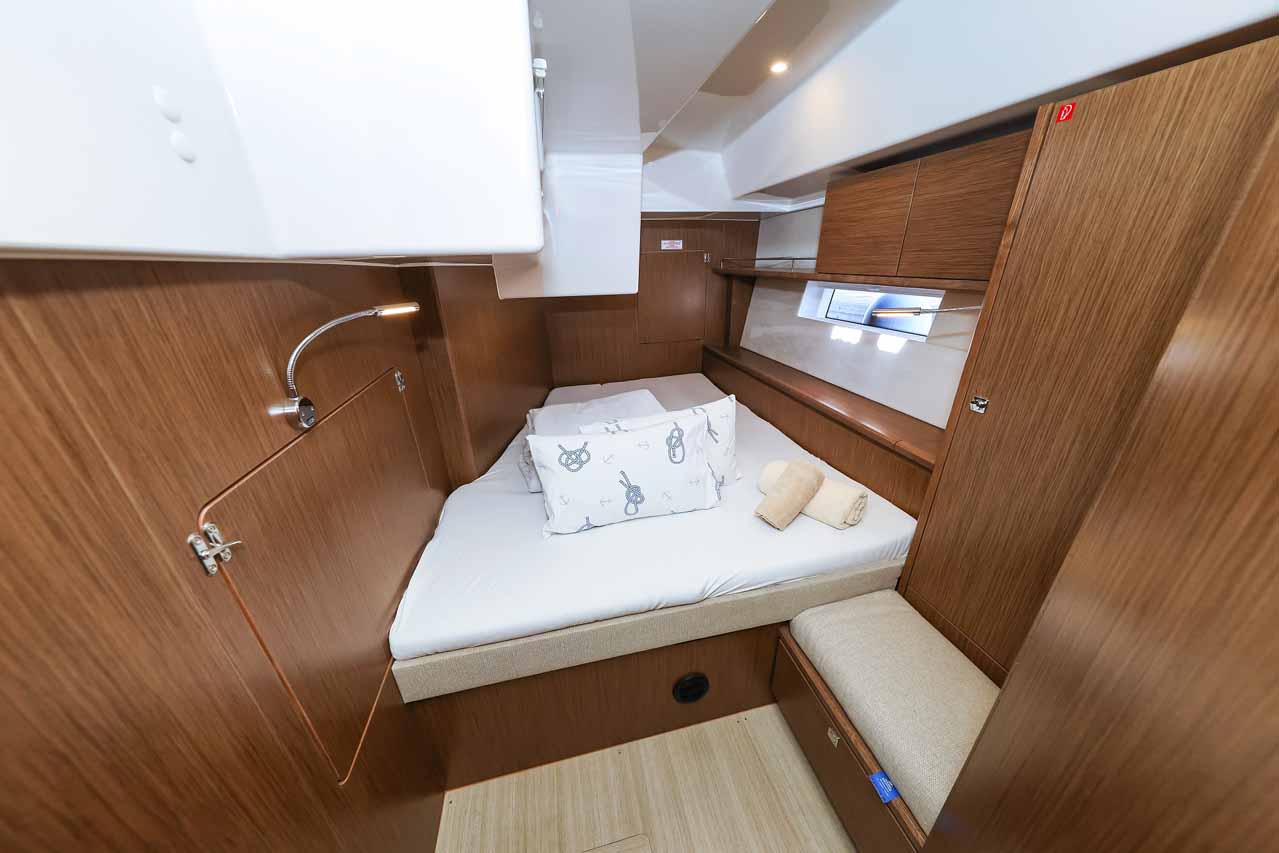 Bavaria C57 Style - 4 + 1 cab. — photo 13