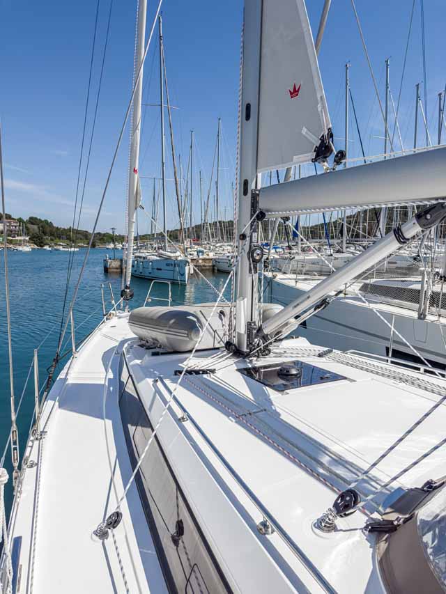 Bavaria C38 — photo 6