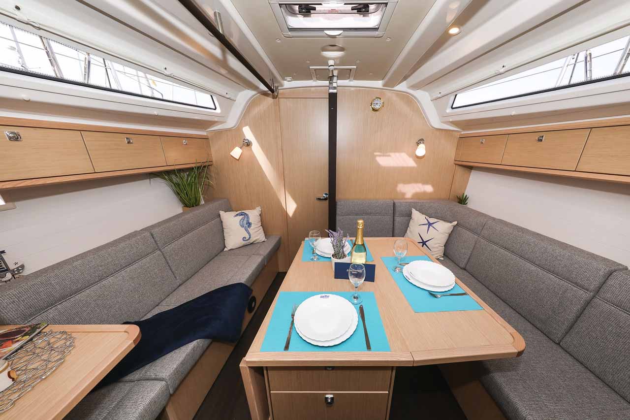 Bavaria Cruiser 37 Style — photo 9