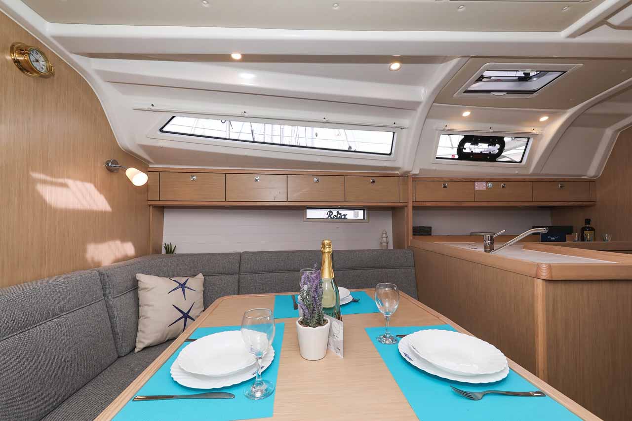 Bavaria Cruiser 37 Style — photo 11