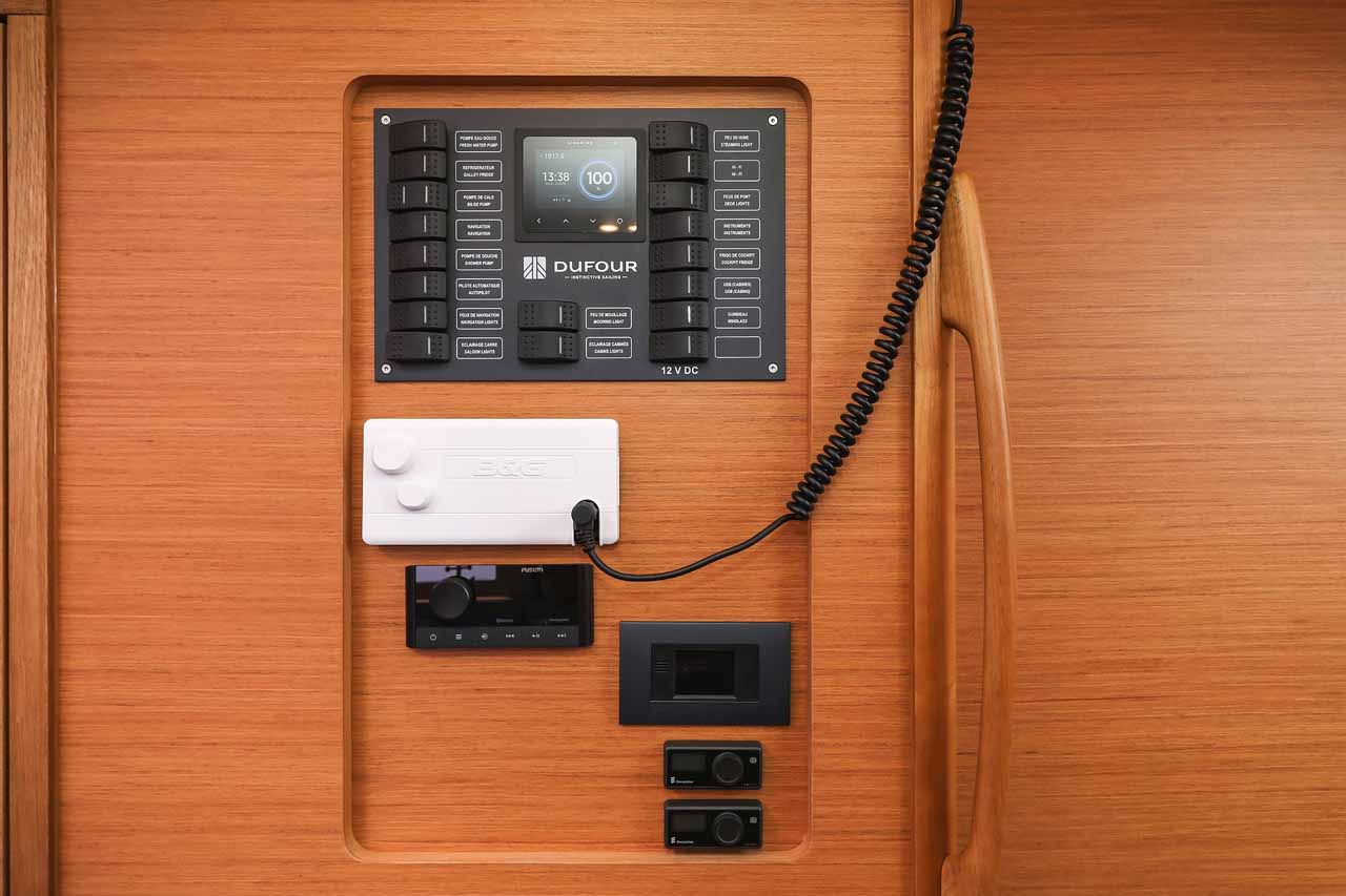 Dufour 530 - 5 + 1 cab. — photo 20