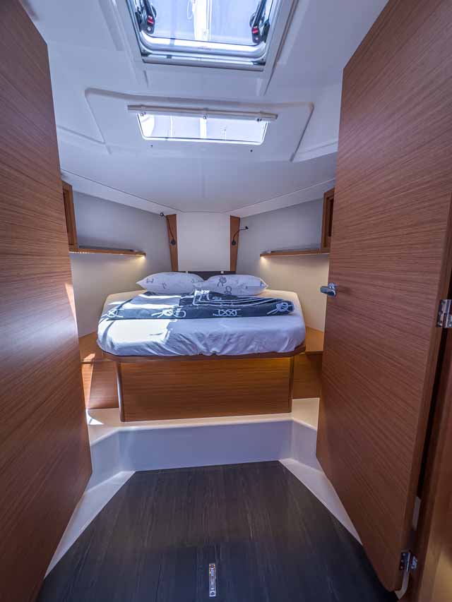 Dufour 37 - 3 cab. — photo 17