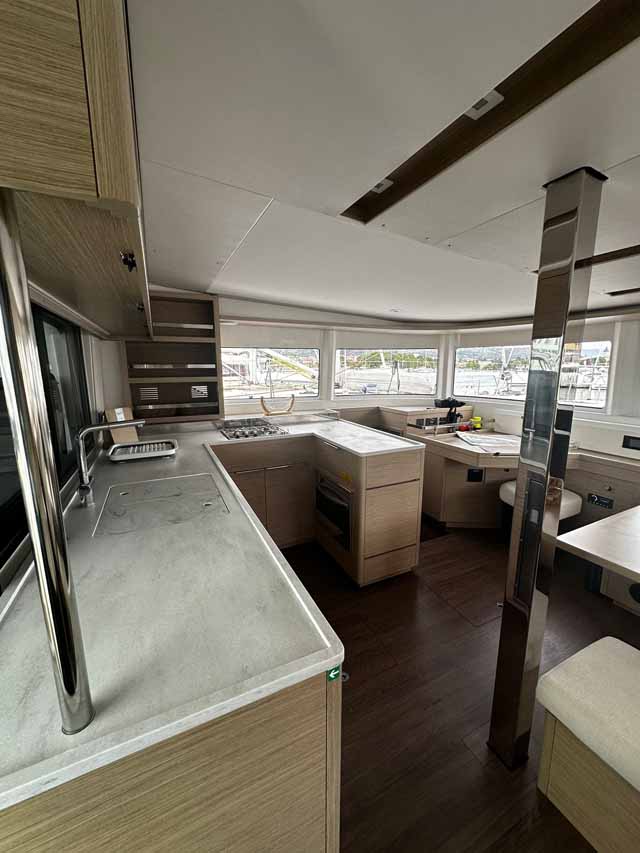 Lagoon 46 - 4 + 2 cab. — photo 3