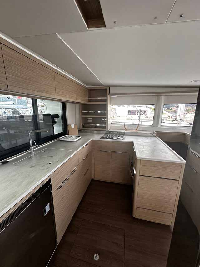 Lagoon 46 - 4 + 2 cab. — photo 4