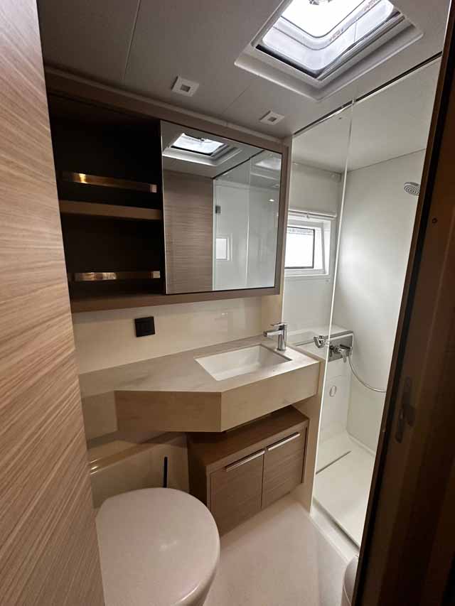 Lagoon 46 - 4 + 2 cab. — photo 10
