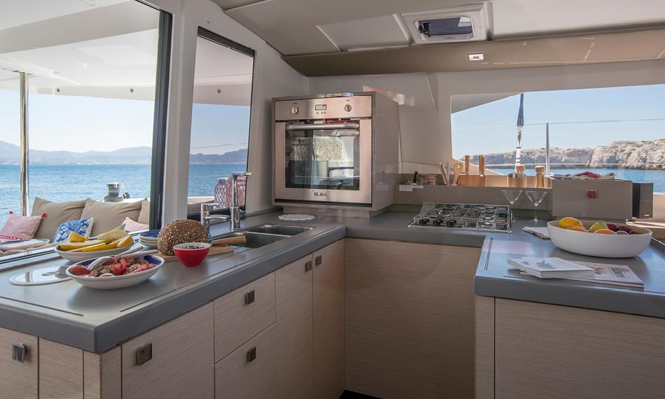 Fountaine Pajot Astrea 42 - 4 + 2 cab. — photo 9