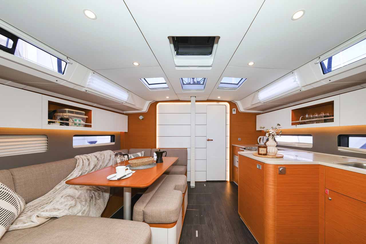Dufour 41 - 3 cab. — photo 20