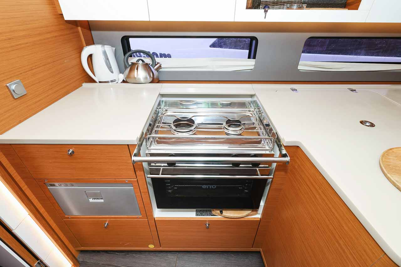 Dufour 41 - 3 cab. — photo 25